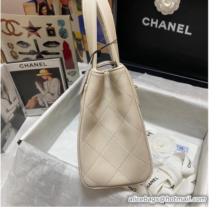 Well Crafted Chanel Shoulder Bags AS2457 WHITE