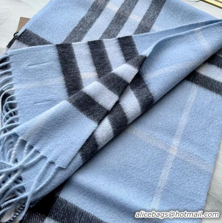 Luxury Classic Burberry Scarf B00240