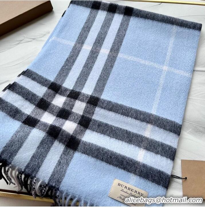 Luxury Classic Burberry Scarf B00240