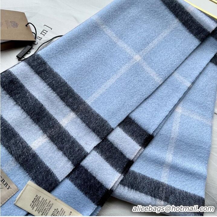 Luxury Classic Burberry Scarf B00240