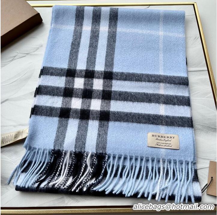 Luxury Classic Burberry Scarf B00240