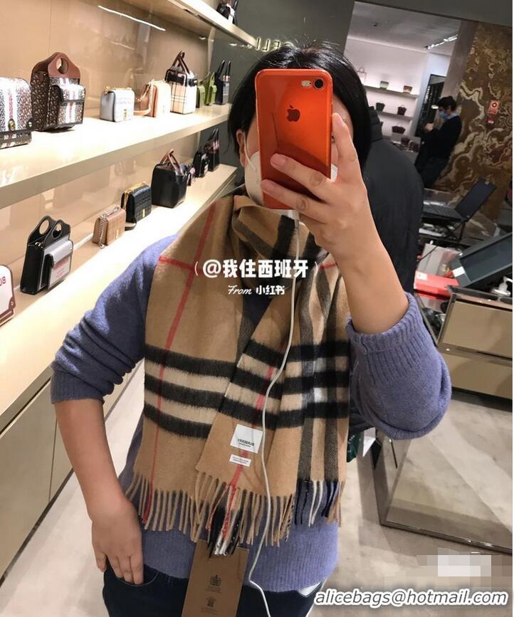 Good Product Burberry Scarf B00242