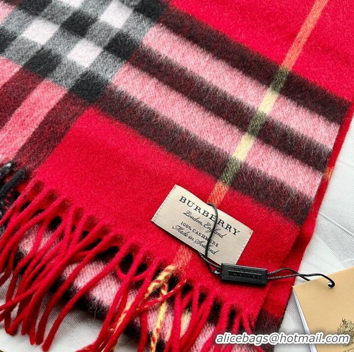 Modern Classic Burberry Scarf B00243