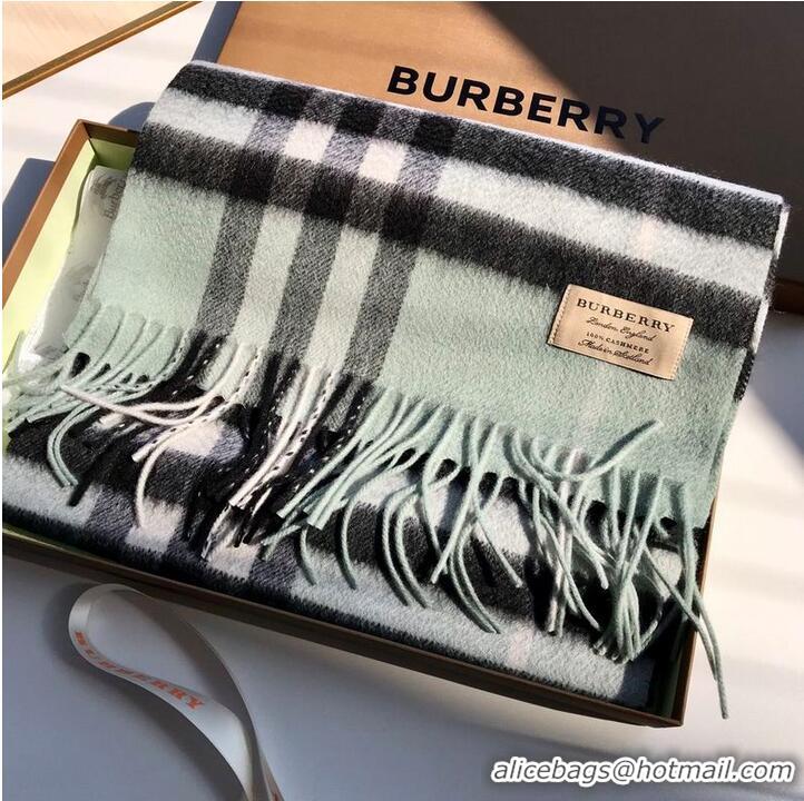 Spot Bulk Discount Burberry Scarf B00244