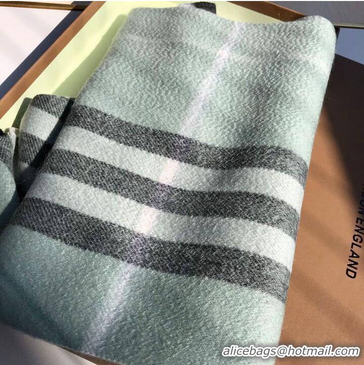 Spot Bulk Discount Burberry Scarf B00244