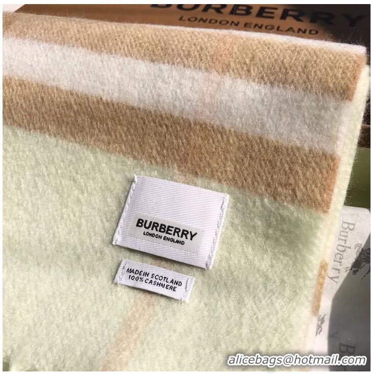 Buy Inexpensive Burberry Scarf B00250