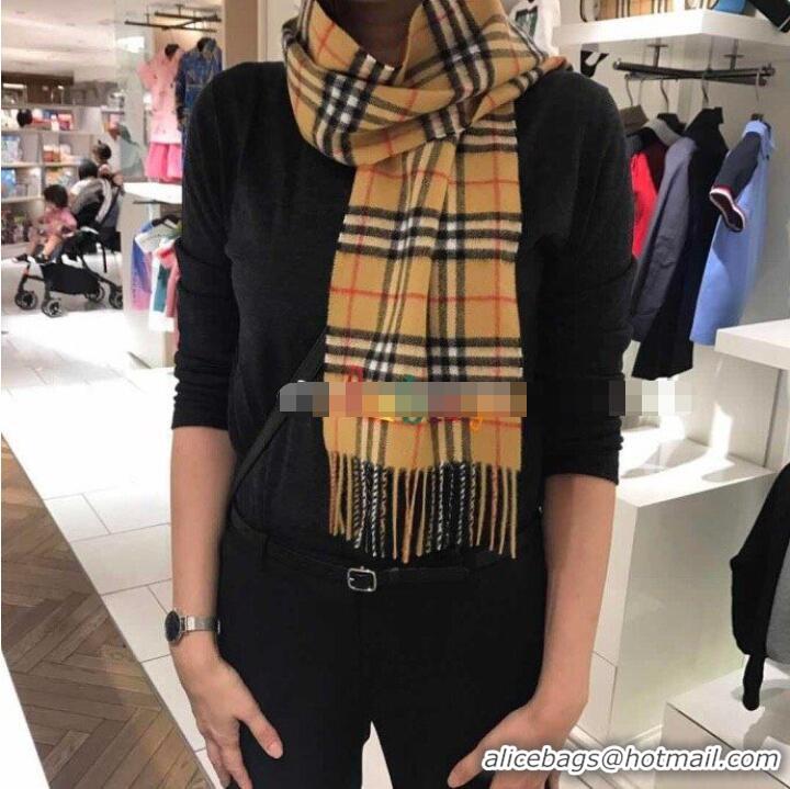 Well Crafted Burberry Scarf B00255