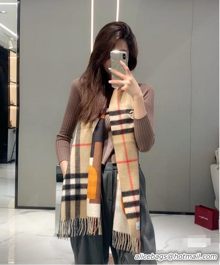 Top Quality Burberry Scarf B00256