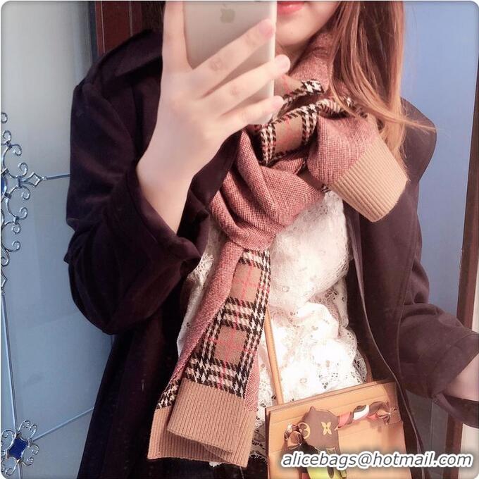 Modern Classic Burberry Scarf B00268