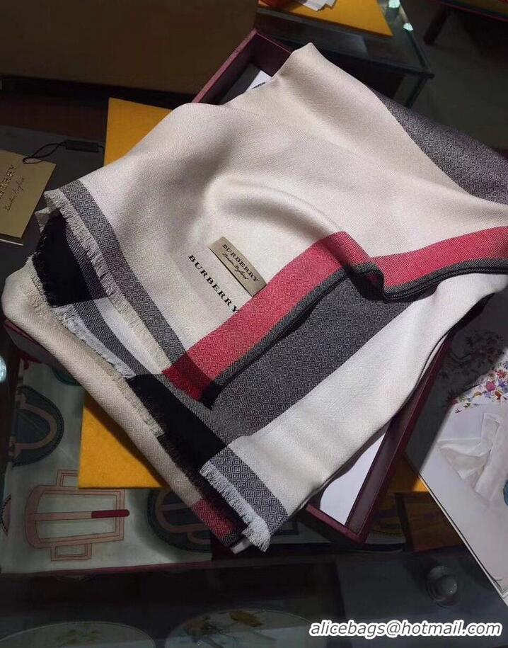 Good Product Burberry Scarf B00284