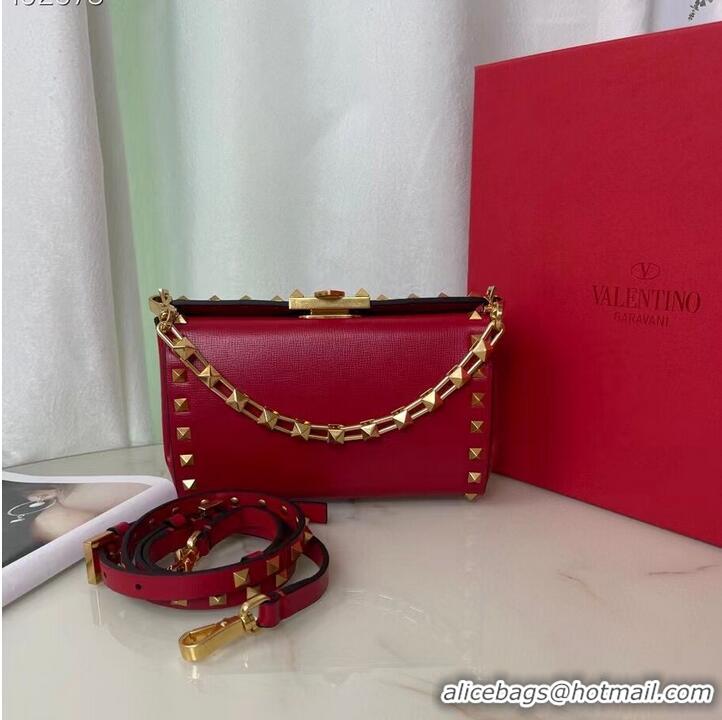 Famous Brand VALENTINO GARAVANI Rockstud Alcove Grain calf shoulder bag V0189 Red