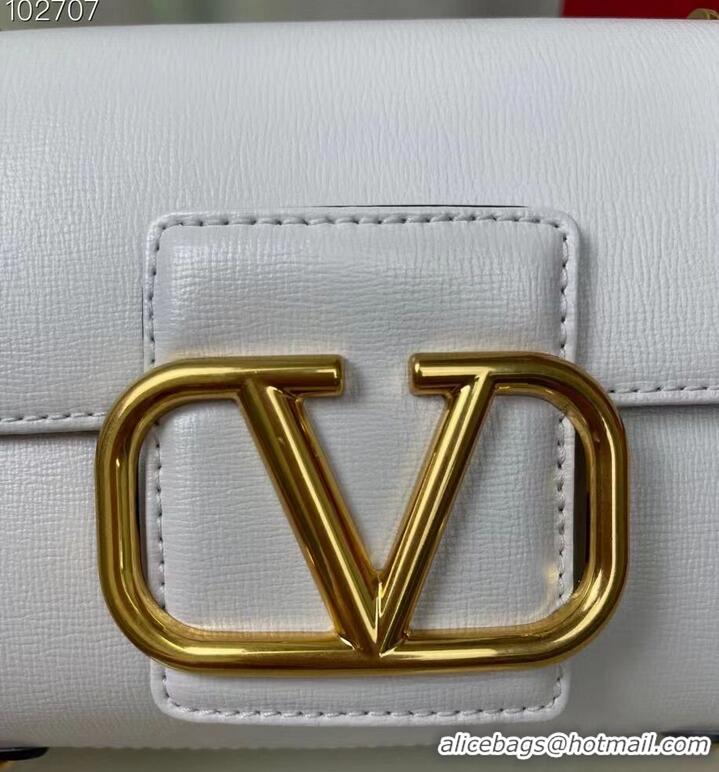 Cheapest VALENTINO GARAVANI Stud Sign Grained Calfskin Shoulder Bag V0196 white