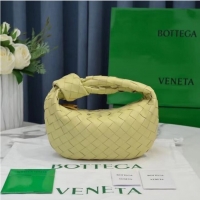 Shop Promotional Bottega Veneta MINI JODIE 651876 Lemon