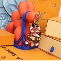 Low Cost Louis Vuitton CHARM AND KEY HOLDER M00364