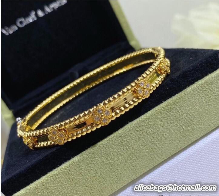 Buy Inexpensive Van Cleef & Arpels Bracelet CE7308 Gold