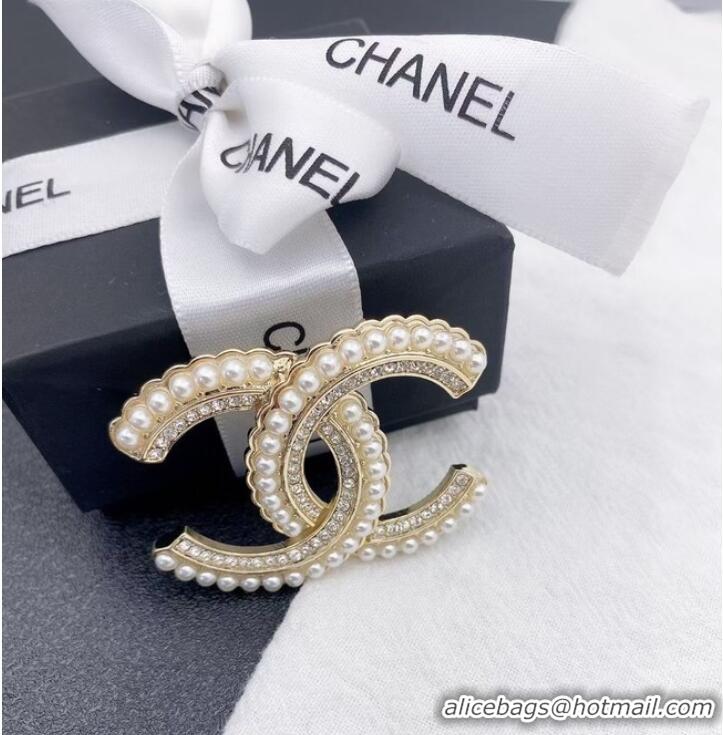 Buy Fashionable Chanel Brooch CE7335