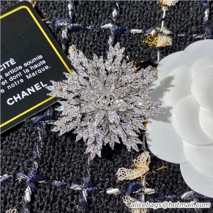 Buy Inexpensive Chanel Brooch CE7372