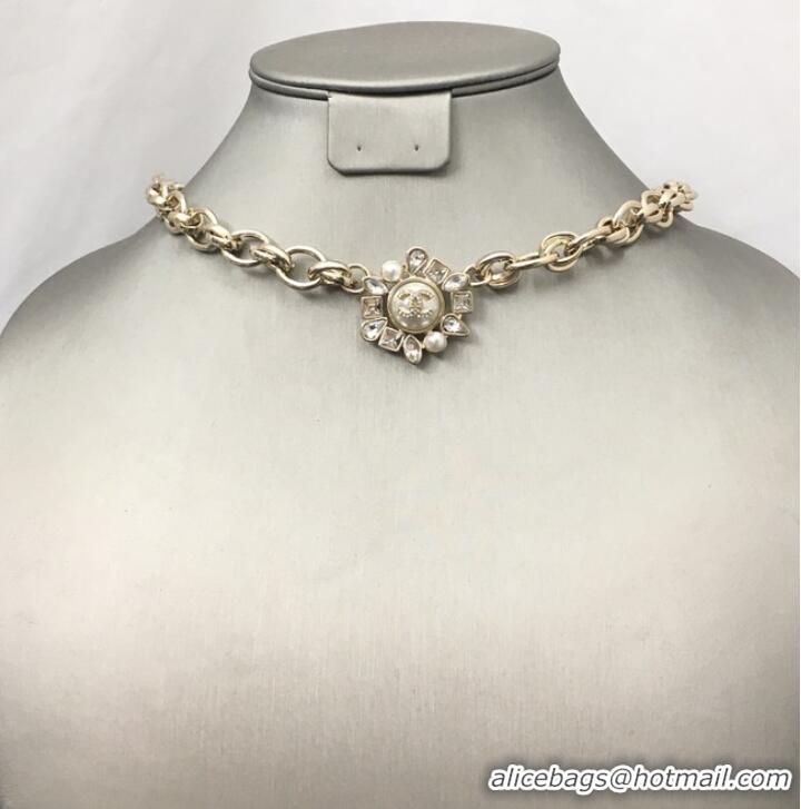 Famous Brand Chanel Necklace CE7451