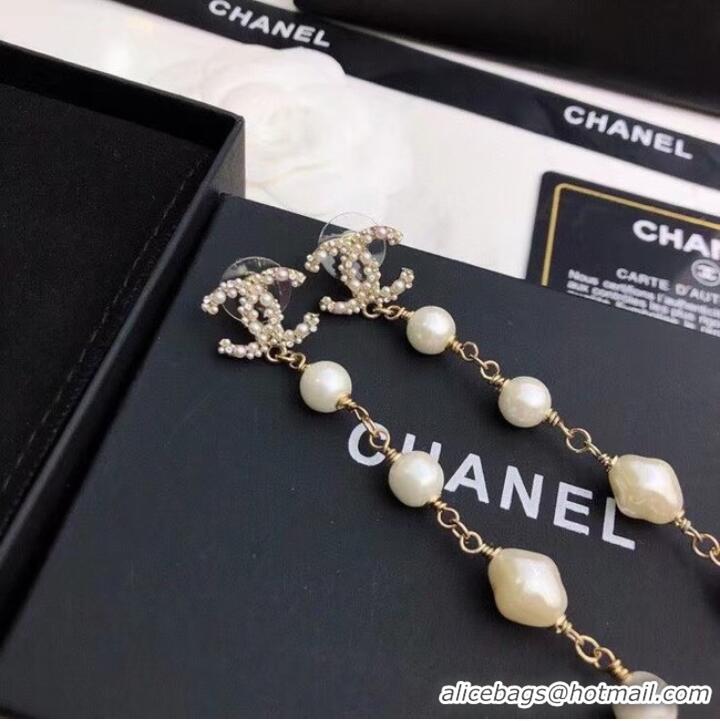 Market Sells Promotional Chanel Earrings CE7465