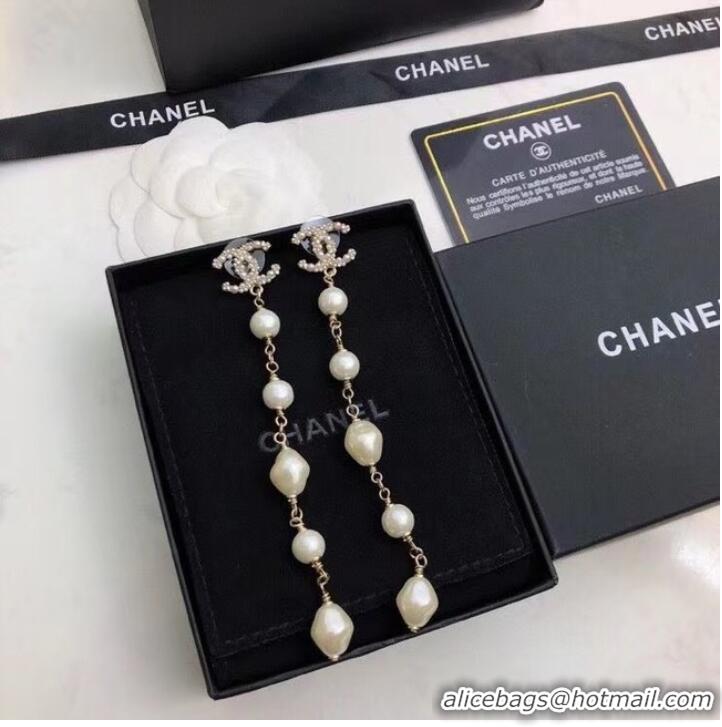 Market Sells Promotional Chanel Earrings CE7465