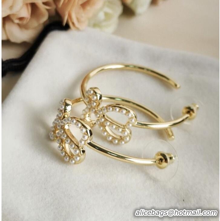 Stylish Inexpensive Chanel Earrings CE7521