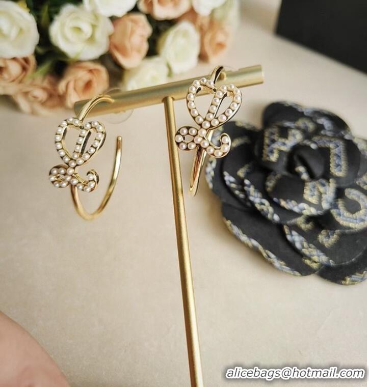 Stylish Inexpensive Chanel Earrings CE7521