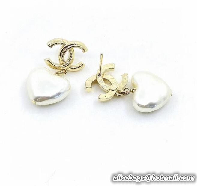 Well Crafted Grade Chanel Earrings CE7525