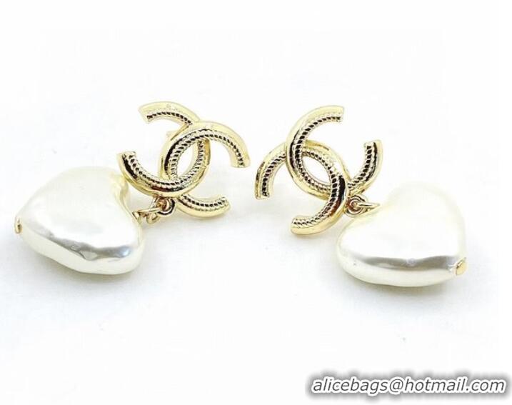 Well Crafted Grade Chanel Earrings CE7525