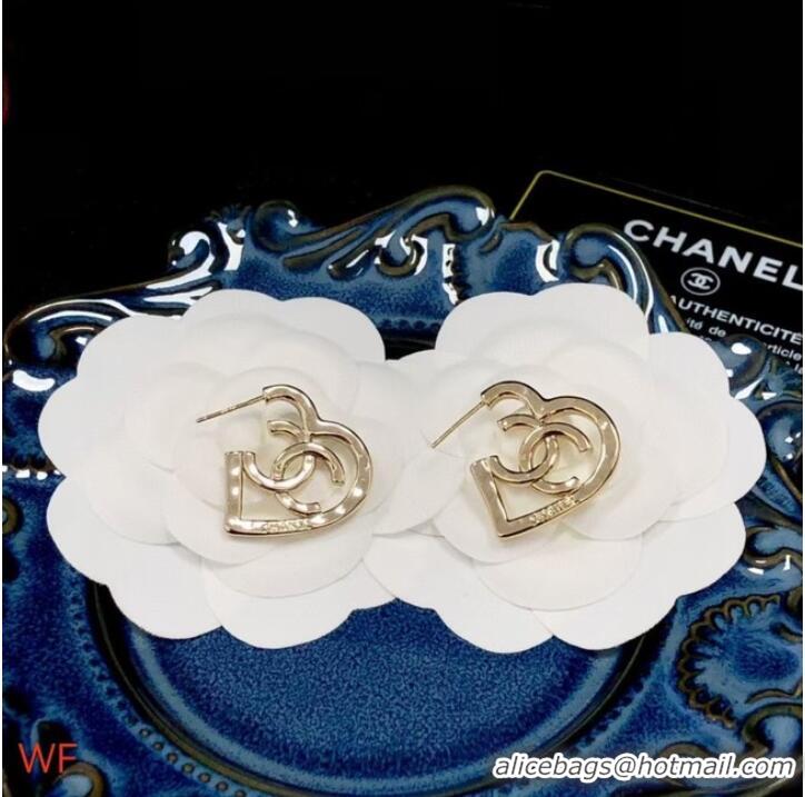 Spot Inexpensive Chanel Earrings CE7552