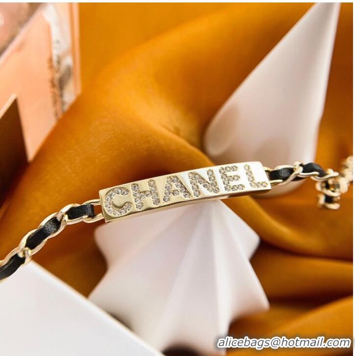 Buy Fashionable Chanel Necklace CE7624