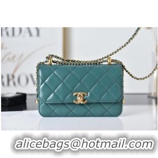 Luxurious Chanel Flap Lambskin mini Shoulder Bag AS2615 green