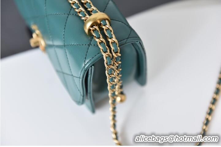 Luxurious Chanel Flap Lambskin mini Shoulder Bag AS2615 green