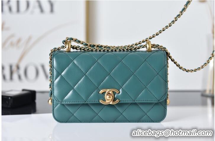 Luxurious Chanel Flap Lambskin mini Shoulder Bag AS2615 green