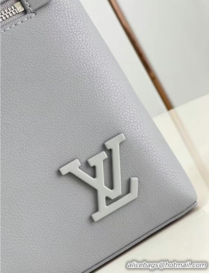 Well Crafted Louis Vuitton POCHETTE VOYAGE M69837 gray