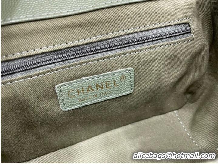 Modern Classic Chanel small flap bag Calfskin & Gold-Tone Metal A93749 green