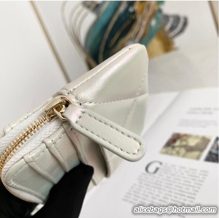 Top Quality Chanel 19 Zip Card bag 82086 Pearl white