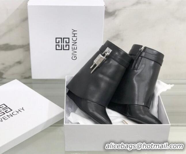 Sale Design Givenchy Shark Lock Ankle Boots in Leather 1230051 Black