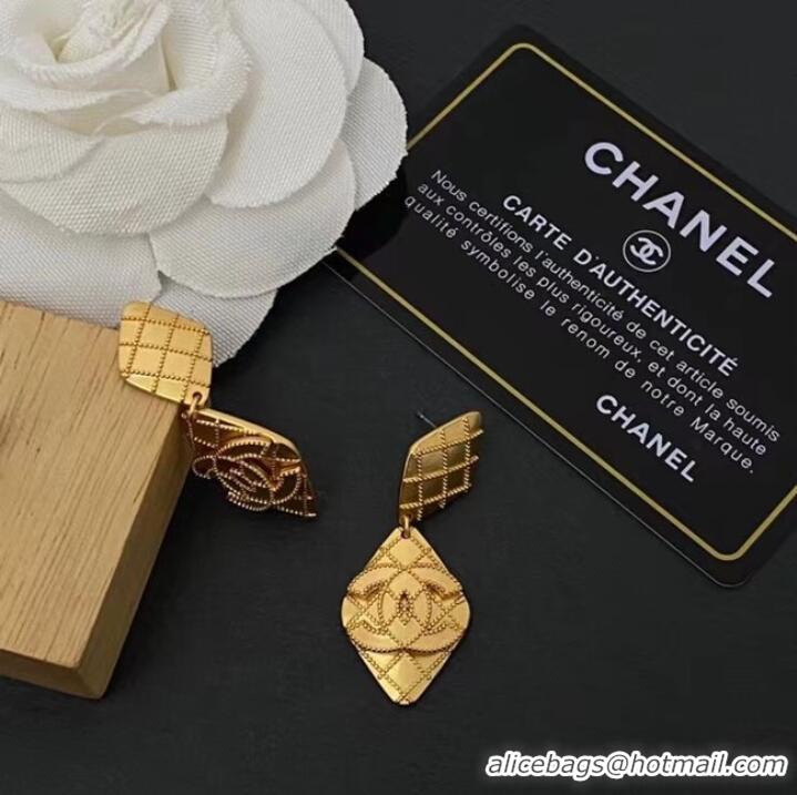 Particularly Recommended Chanel Earrings CE7011