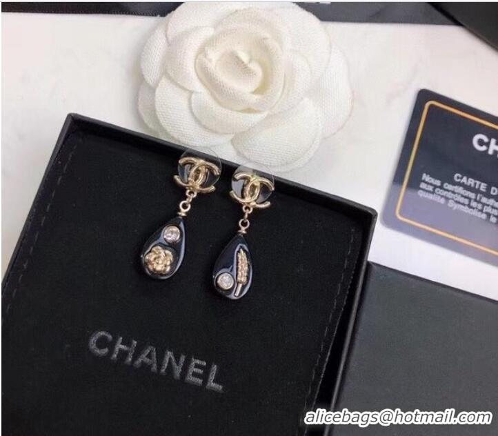 Modern Classic Chanel Earrings CE7031