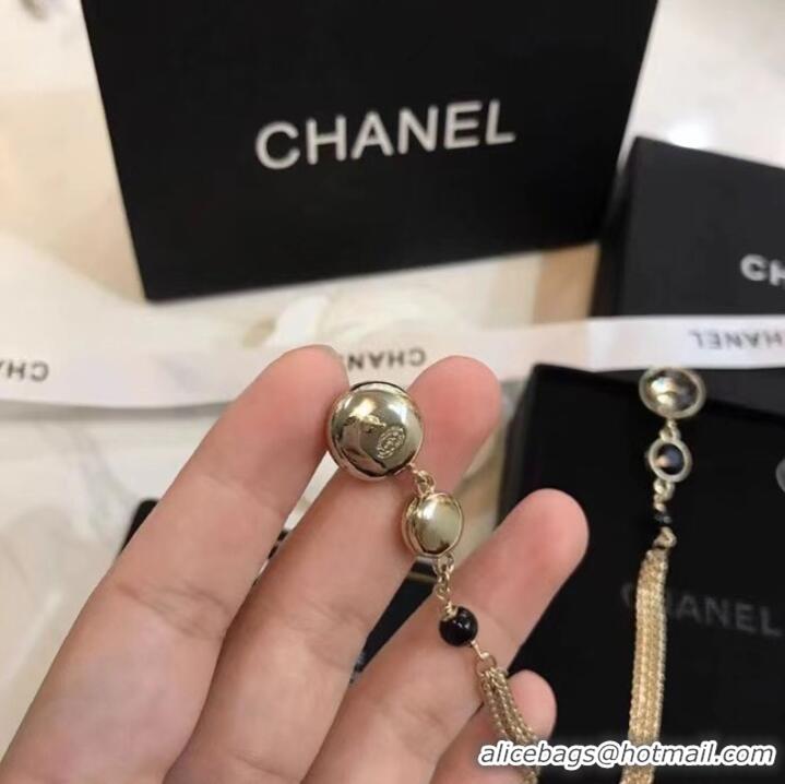 Sophisticated Promotional Chanel Earrings CE7032