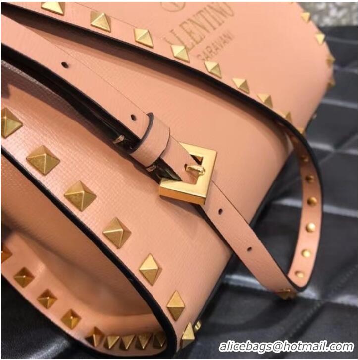 Pretty Style VALENTINO GARAVANI Rockstud Alcove Medium grain calf leather 2B0056 pink