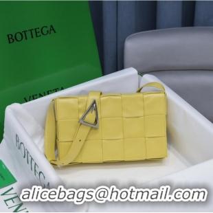 Well Crafted Bottega Veneta CASSETTE 018101 yellow