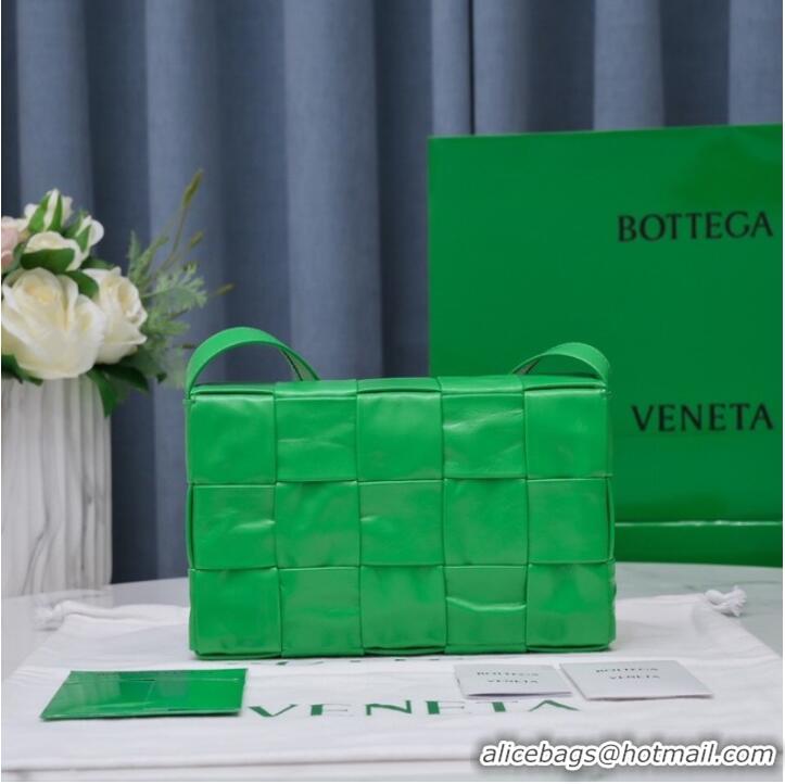 Luxurious Promotional Bottega Veneta CASSETTE 018101 green