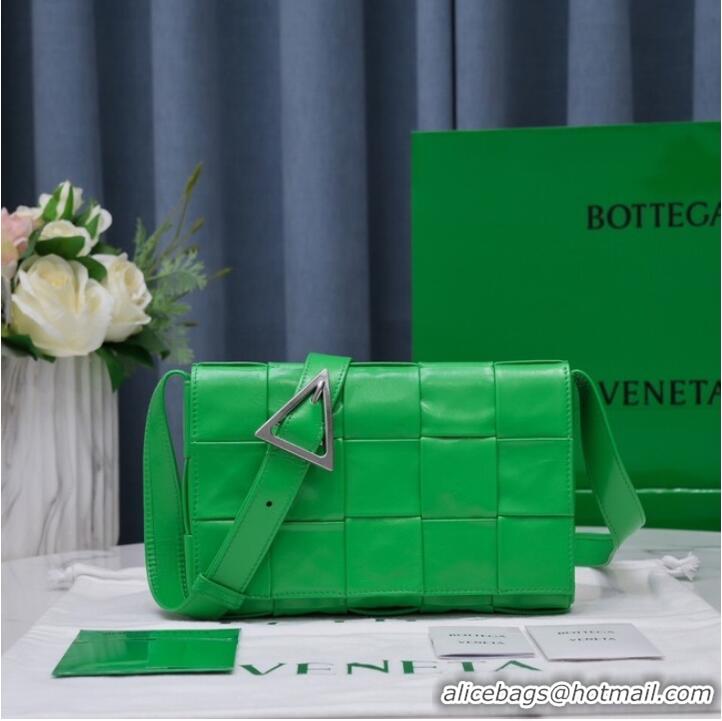 Luxurious Promotional Bottega Veneta CASSETTE 018101 green