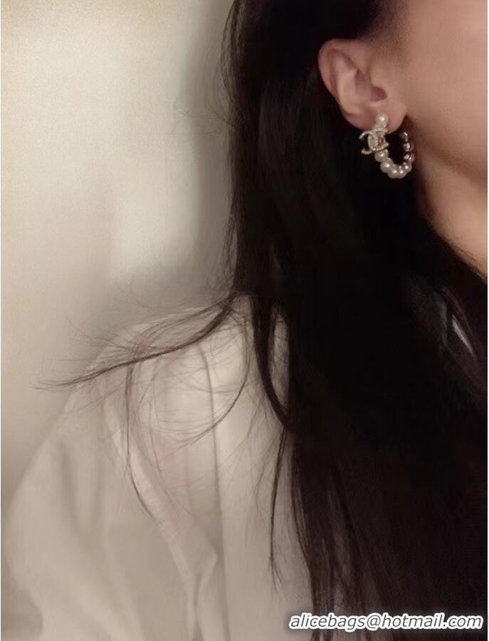 Buy Fashionable Chanel Earrings CE7096