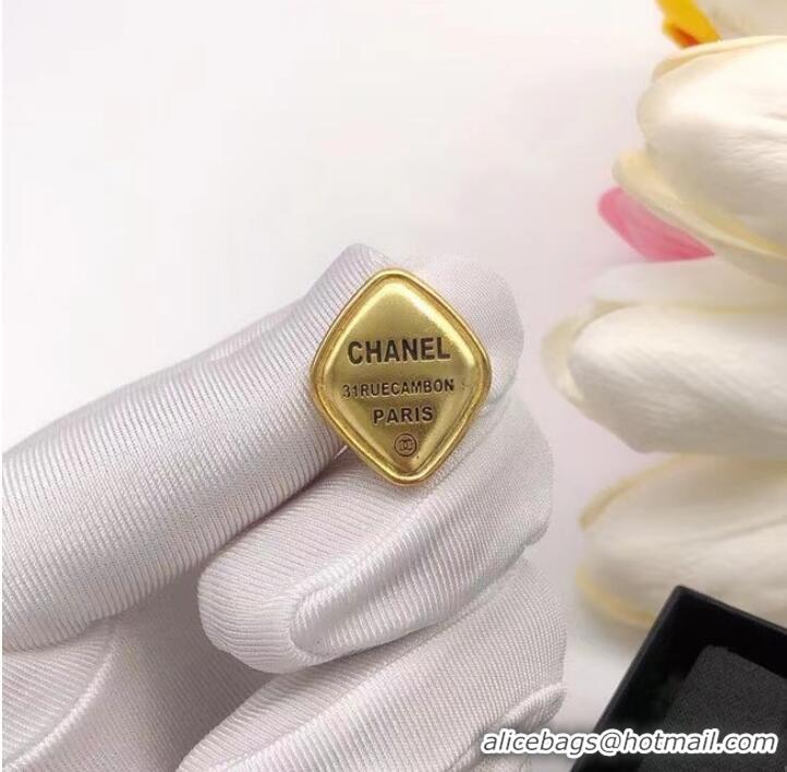 Buy Fashionable Chanel Earrings CE7096