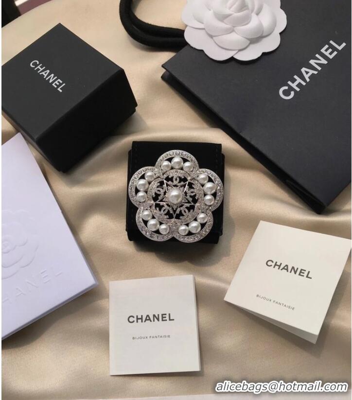 Buy Inexpensive Chanel Brooch CE7135