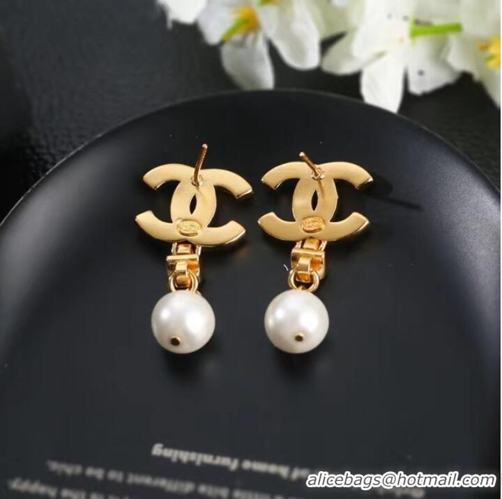 Shop Fashion Chanel Earrings CE7181