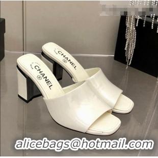 Shop Grade Chanel Patent Calfskin Slide Sandals 8.5cm G38688 White 2022