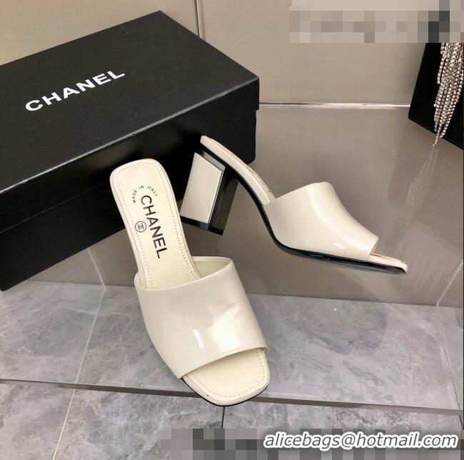 Shop Grade Chanel Patent Calfskin Slide Sandals 8.5cm G38688 White 2022